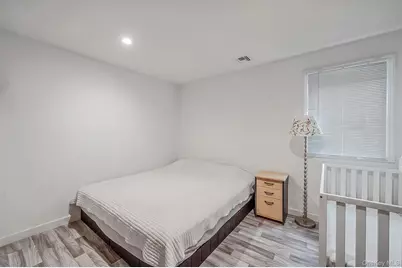 48 Hillside Avenue, Patchogue, NY 11772 - Photo 32
