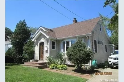 6 Dawes Avenue, Syosset, NY 11791 - Photo 2