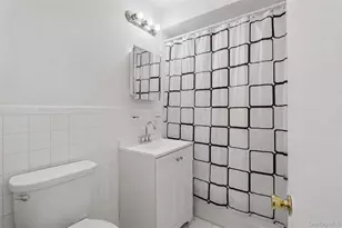 242 Kearsing Pkwy, Monsey, NY 10952 - Photo 16