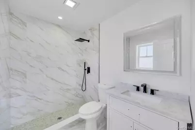 10 8th Avenue, East Rockaway, NY 11518 - Photo 10