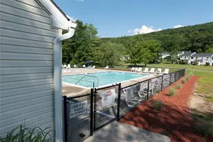 402 Mountain Laurel Dr, Monroe, NY 10950 - Photo 18