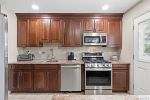1595 N Central Ave, Valley Stream, NY 11580 - Photo 10