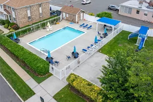 1595 N Central Ave, Valley Stream, NY 11580 - Photo 24