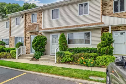1595 N Central Avenue #29CO, Valley Stream, NY 11580 - Photo 2