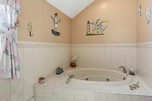 35 Dennis Ln, Bethpage, NY 11714 - Photo 28