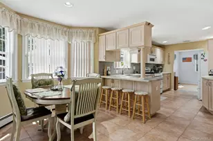 35 Dennis Ln, Bethpage, NY 11714 - Photo 18