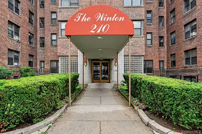 210 Martine Avenue #5K, White Plains, NY 10601 - Photo 2