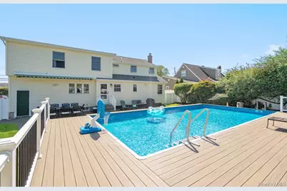 115 Lambert Avenue, Farmingdale, NY 11735 - Photo 14
