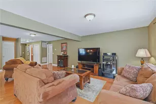302 Lakeside Rd, Newburgh, NY 12550 - Photo 16