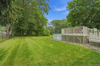 302 Lakeside Road, Newburgh, NY 12550 - Photo 42