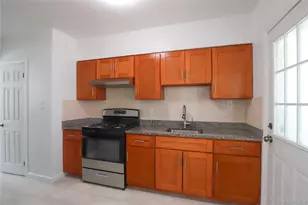 69-26 174th St, Fresh Meadows, NY 11365 - Photo 4