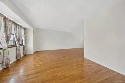 143-27 Roosevelt Avenue, Flushing, NY 11354 - Photo 28
