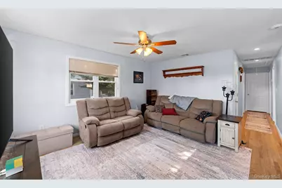 30 44th Street, Lindenhurst, NY 11757 - Photo 14