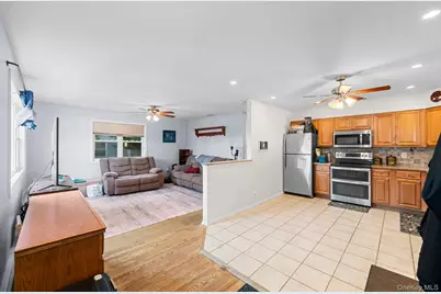 30 44th Street, Lindenhurst, NY 11757 - Photo 12