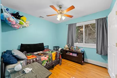 30 44th Street, Lindenhurst, NY 11757 - Photo 16