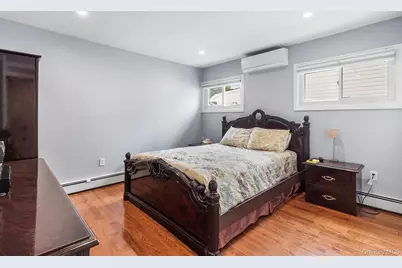 158 Blueberry Lane, Hicksville, NY 11801 - Photo 14