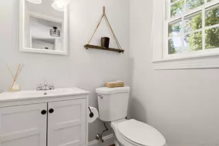 28 Village Woods Rd, Port Jefferson, NY 11777 - Photo 14