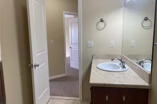3 Nicole, Copiague, NY 11726 - Photo 28