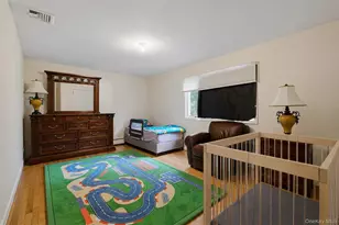 391 Pleasant Hill Dr, New City, NY 10956 - Photo 24