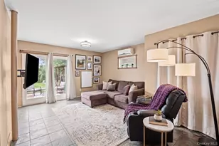 547 Sunnybrook Dr, Oceanside, NY 11572 - Photo 6