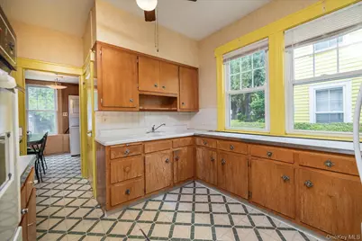 69 Grove Street, Lynbrook, NY 11563 - Photo 12