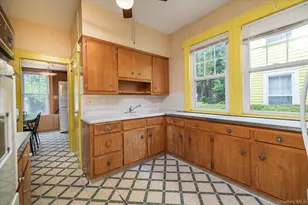 69 Grove St, Lynbrook, NY 11563 - Photo 12