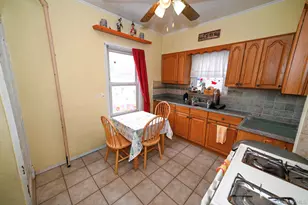 70-25 71st Pl, Glendale, NY 11385 - Photo 22