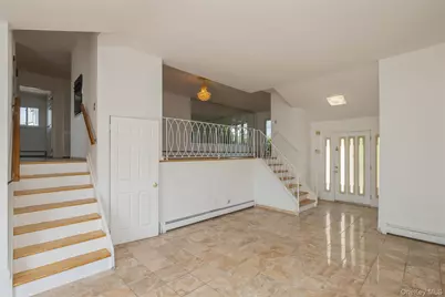 258 Aster Street, Massapequa Park, NY 11762 - Photo 4