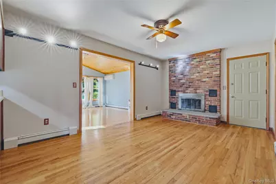 12 Kristi Lane, Poughkeepsie, NY 12601 - Photo 4