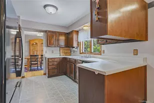 12 Kristi Ln, Poughkeepsie, NY 12601 - Photo 10