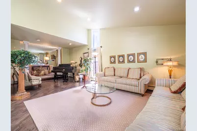 69-78 180th Street, Fresh Meadows, NY 11365 - Photo 8