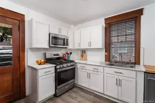 28 Hillside Ave, Haverstraw, NY 10927 - Photo 6