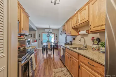 150 Rosemont Avenue, Farmingville, NY 11738 - Photo 20