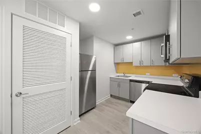 56 Prospect Street #606, Yonkers, NY 10701 - Photo 2