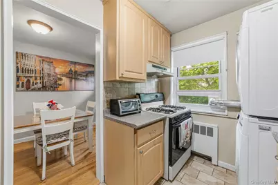 836 N Broadway #2D, Yonkers, NY 10701 - Photo 14