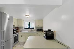 435 Birdsall Dr, Yorktown Heights, NY 10598 - Photo 12