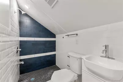 8492 Homelawn Street, Jamaica, NY 11432 - Photo 16