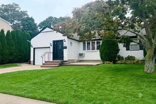694 Blackstone Ave, East Meadow, NY 11554 - Photo 10