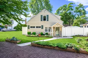 6 Gerek Ave, West Islip, NY 11795 - Photo 2