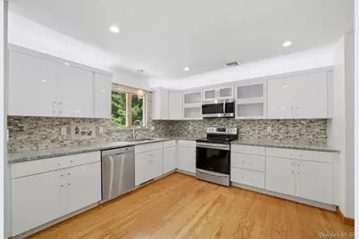 27 Casse Court, Mahopac, NY 10541 - Photo 4
