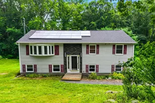 27 Casse Ct, Mahopac, NY 10541 - Photo 2