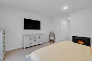 77 Willow Cir, Coram, NY 11727 - Photo 12