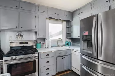 857 Virginia Avenue, North Bellmore, NY 11710 - Photo 6
