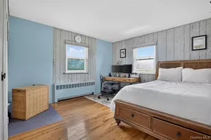 14 Holiday Park Dr, Williston Park, NY 11596 - Photo 18
