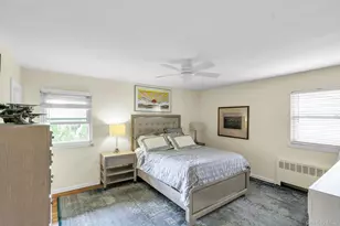 31 Bellwood Dr, New Hyde Park, NY 11040 - Photo 14