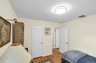 31 Bellwood Dr, New Hyde Park, NY 11040 - Photo 18