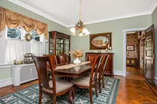 67 Davison Pl, Rockville Centre, NY 11570 - Photo 22