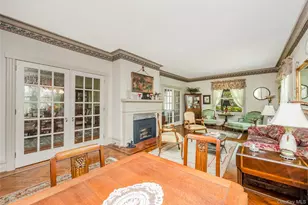 67 Davison Pl, Rockville Centre, NY 11570 - Photo 18
