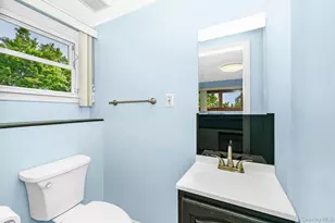 195 N Albany Ave, Massapequa, NY 11758 - Photo 10