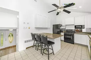 195 N Albany Ave, Massapequa, NY 11758 - Photo 22